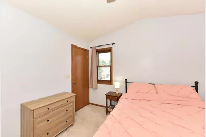 65  Stacy Lynn Ln #B, Hartford, WI 53027 - Photo 9