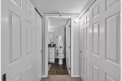 270 E Highland Ave #1021, Milwaukee, WI 53202 - Photo 19