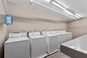 270 E Highland Ave, Milwaukee, WI 53202 - Photo 31