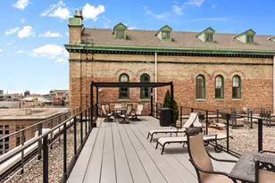 270 E Highland Ave, Milwaukee, WI 53202 - Photo 37