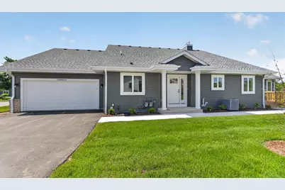 W206N16178  Stonebrook Dr, Jackson, WI 53037 - Photo 1