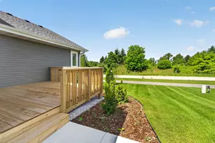 W206N16178 Stonebrook Dr, Jackson, WI 53037 - Photo 19