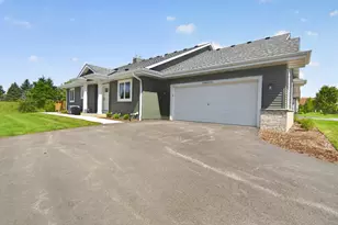 W206N16182 Stonebrook Dr, Jackson, WI 53037 - Photo 15