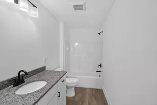 W206N16182 Stonebrook Dr, Jackson, WI 53037 - Photo 11