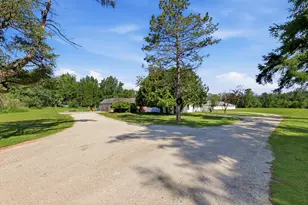 3220 10th St, Two Rivers, WI 54241 - Photo 11