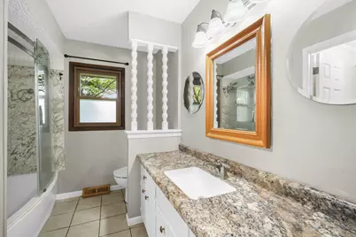N106W15749  Adams Ct, Germantown, WI 53022 - Photo 17