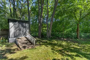 240 Meadowbrook Dr, Fredonia, WI 53021 - Photo 21