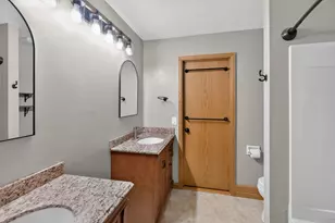 240 Meadowbrook Dr, Fredonia, WI 53021 - Photo 13