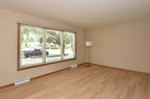 48 Virginia St, Racine, WI 53405 - Photo 3