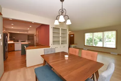 48  Virginia St, Racine, WI 53405 - Photo 9