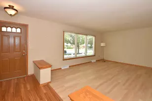 48 Virginia St, Racine, WI 53405 - Photo 7