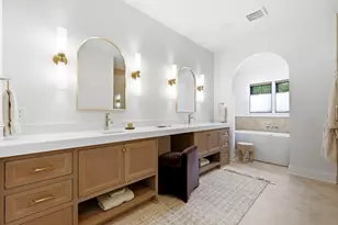 12825 Stephen Pl, Elm Grove, WI 53122 - Photo 11