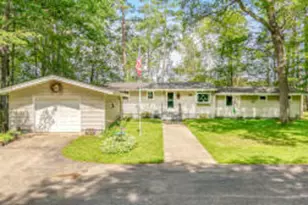 N6079 Shore Dr, Menominee, MI 49893 - Photo 1