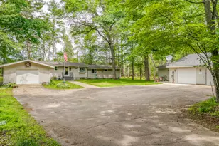 N6079 Shore Dr, Menominee, MI 49893 - Photo 7
