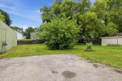 1225  The Strand -, Waukesha, WI 53186 - Photo 17