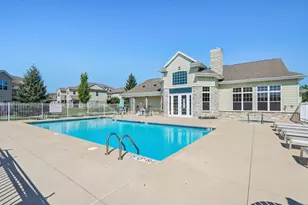 n17w26495 Meadowgrass Cir, Pewaukee, WI 53072 - Photo 25