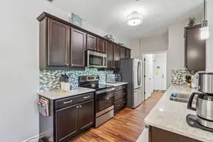n17w26495 Meadowgrass Cir, Pewaukee, WI 53072 - Photo 7