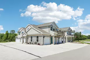 n17w26495 Meadowgrass Cir, Pewaukee, WI 53072 - Photo 45