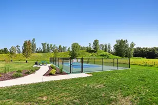 n17w26495 Meadowgrass Cir, Pewaukee, WI 53072 - Photo 23