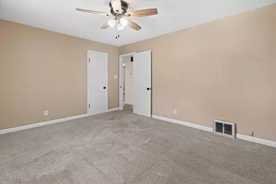 205 N Chicago Ave, South Milwaukee, WI 53172 - Photo 7