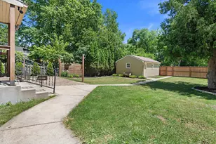 205 N Chicago Ave, South Milwaukee, WI 53172 - Photo 15
