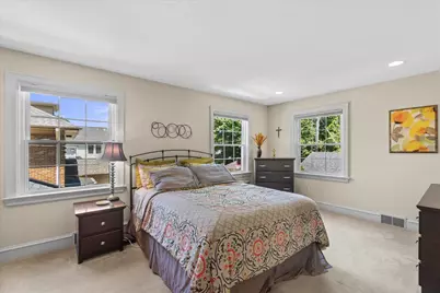 2504 N 90th St, Wauwatosa, WI 53226 - Photo 11