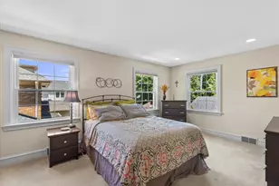 2504 N 90th St, Wauwatosa, WI 53226 - Photo 11