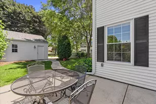 2504 N 90th St, Wauwatosa, WI 53226 - Photo 23