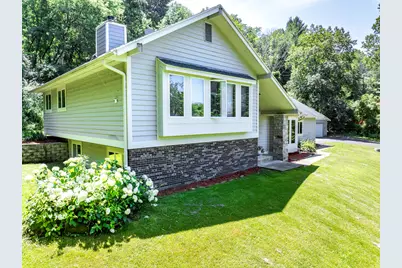 W5371  Horseshoe Pl, La Crosse, WI 54601 - Photo 3