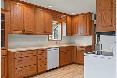 2721  Ray Pl, La Crosse, WI 54601 - Photo 13