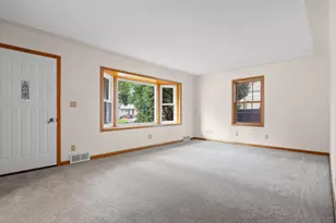 2721 Ray Pl, La Crosse, WI 54601 - Photo 7