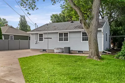 2721  Ray Pl, La Crosse, WI 54601 - Photo 29
