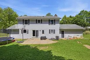 2319 Napa Trail, Waukesha, WI 53188 - Photo 27