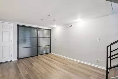 270 E Highland Ave #424, Milwaukee, WI 53202 - Photo 7