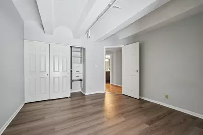 270 E Highland Ave #424, Milwaukee, WI 53202 - Photo 51