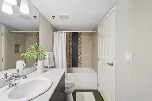 270 E Highland Ave, Milwaukee, WI 53202 - Photo 21