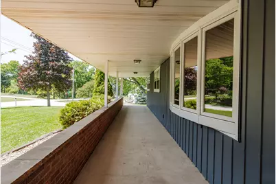 21670 W Glengarry Rd, New Berlin, WI 53146 - Photo 47