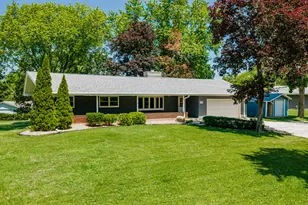 21670 W Glengarry Rd, New Berlin, WI 53146 - Photo 49