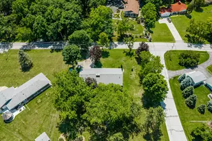 21670 W Glengarry Rd, New Berlin, WI 53146 - Photo 35