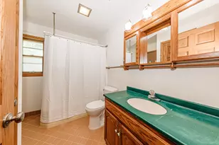21670 W Glengarry Rd, New Berlin, WI 53146 - Photo 25