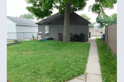 1816 S 77th St, West Allis, WI 53214 - Photo 19