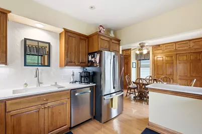 428  Grand Ave, Hartford, WI 53027 - Photo 13