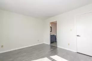 1823 Paramount Dr, Waukesha, WI 53186 - Photo 17