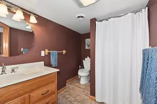 2351 N 62nd St, Wauwatosa, WI 53213 - Photo 9