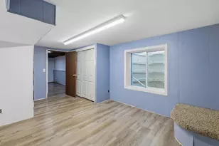 519 Scenic Dr, West Bend, WI 53090 - Photo 19