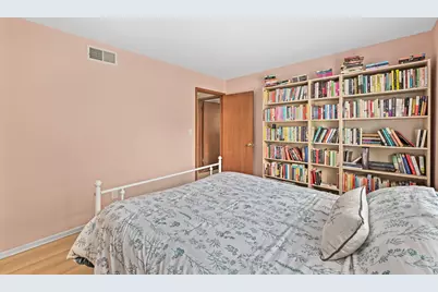N82W13498  Fond Du Lac Ave #D108, Menomonee Falls, WI 53051 - Photo 25