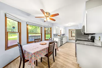S74W26260  Green Mountain Dr, Vernon, WI 53189 - Photo 9