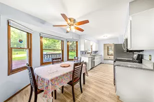 S74W26260 Green Mountain Dr, Vernon, WI 53189 - Photo 9