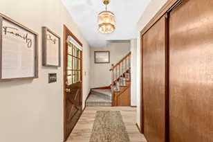 S74W26260 Green Mountain Dr, Vernon, WI 53189 - Photo 3
