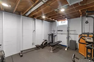 3229 N 90th St, Milwaukee, WI 53222 - Photo 23